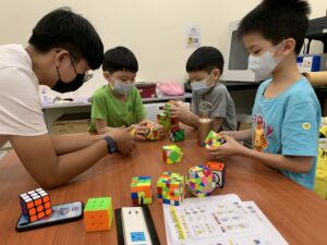2021年8月實體夏令營_懶懶老師