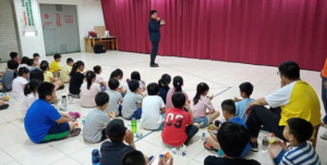 國中時第一次教魔術方塊的勁樺老師